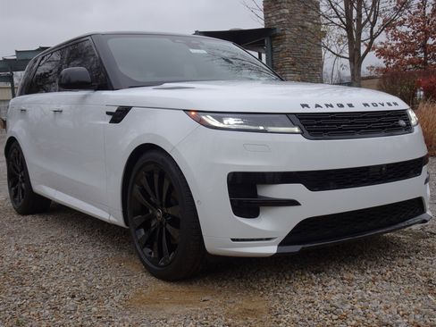 Certified 2025 Land Rover Range Rover Sport Dynamic SE image 12
