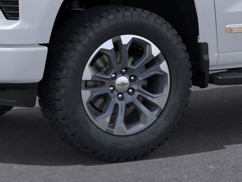 New 2026 Chevrolet Silverado 1500 High Country w/ Technology Package AWD/4WD image 9