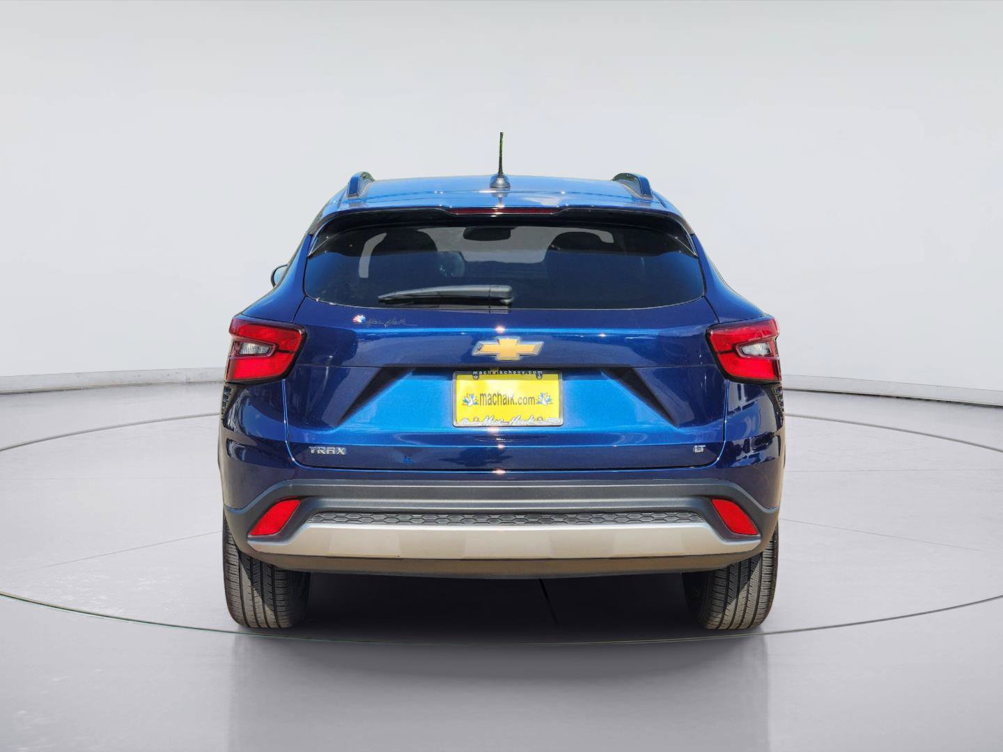 Used 2024 Chevrolet Trax LT FWD image 6