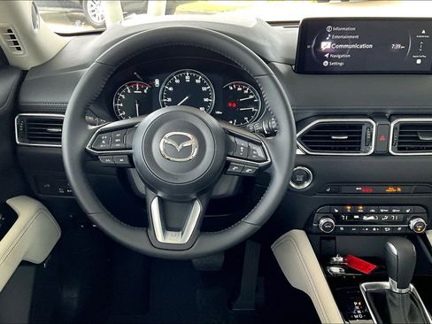 New 2025 MAZDA CX-5 AWD 2.5 S w/ Premium Plus Pkg image 4