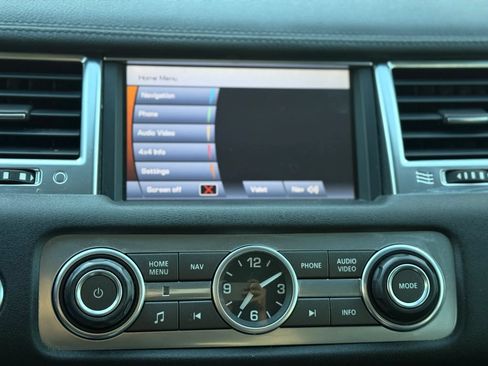 Used 2011 Land Rover Range Rover Sport HSE AWD/4WD image 25
