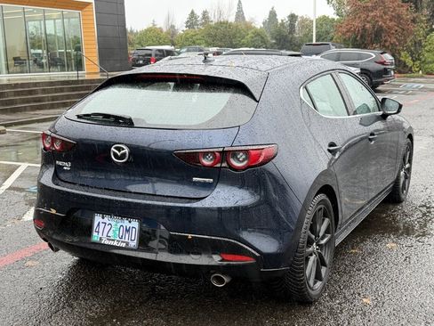 Used 2019 MAZDA MAZDA3 AWD Hatchback w/ Premium Pkg image 9