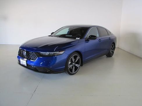 Used 2023 Honda Accord Sport image 1