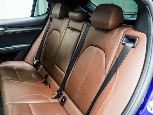 Used 2022 Alfa Romeo Stelvio Ti image 38