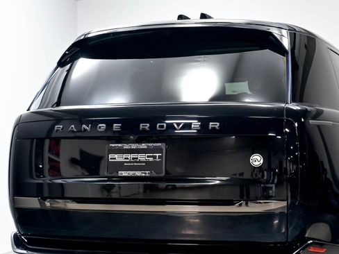 Used 2023 Land Rover Range Rover SV AWD/4WD image 83