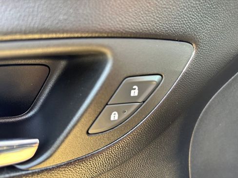 Certified 2023 Chevrolet Equinox RS image 13