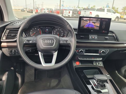 Used 2023 Audi Q5 2.0T Premium w/ Convenience Package image 19