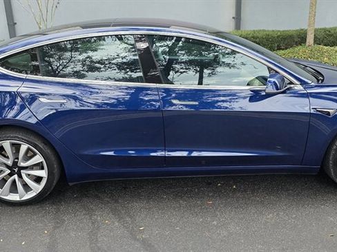 Used 2017 Tesla Model 3 Long Range image 3