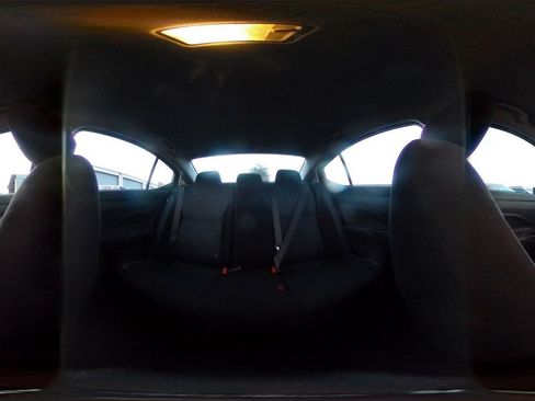 Used 2025 Nissan Versa SV image 41