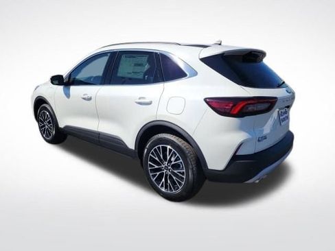 New 2025 Ford Escape SE image 3