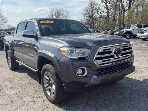Used 2018 Toyota Tacoma Limited image 1