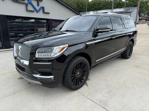 Used 2018 Lincoln Navigator L Reserve w/ Technology Package AWD/4WD image 5