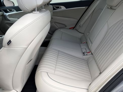 Used 2026 Genesis G70 2.5T Prestige RWD image 19