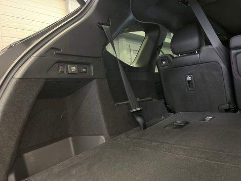 Used 2025 Acura MDX A-Spec image 40