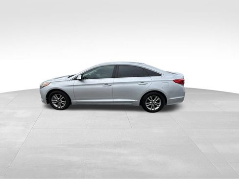 Used 2016 Hyundai Sonata SE FWD image 5