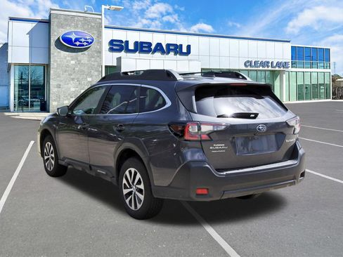 Used 2024 Subaru Outback Premium AWD/4WD image 4