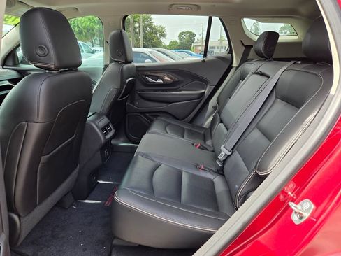 Used 2019 GMC Terrain Denali w/ Advanced Safety Package FWD image 14