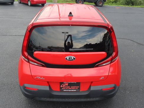 Used 2020 Kia Soul S image 9