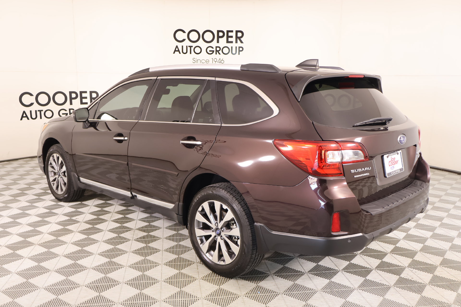 Used 2017 Subaru Outback 3.6R Touring AWD/4WD image 22