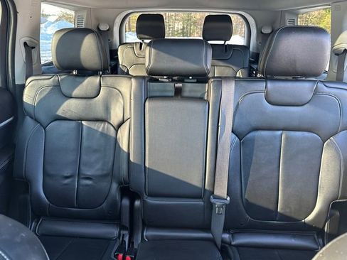 Used 2022 Jeep Grand Cherokee L Limited image 39