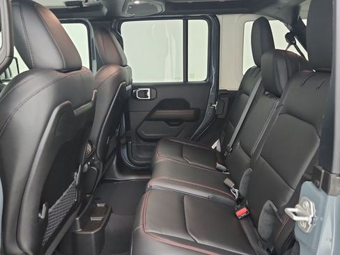 New 2025 Jeep Wrangler Rubicon image 30