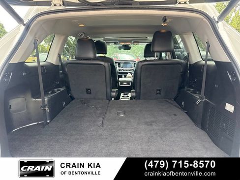 Used 2019 Toyota Highlander SE FWD image 15