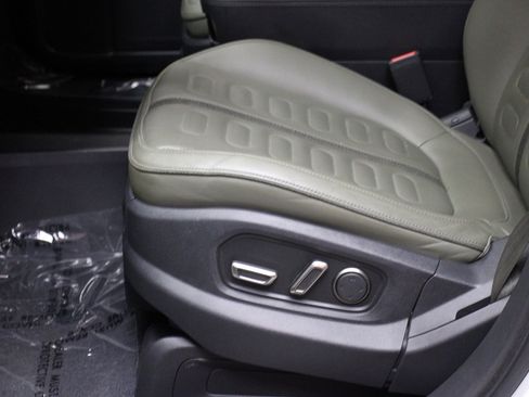 Used 2023 Rivian R1T Adventure image 21