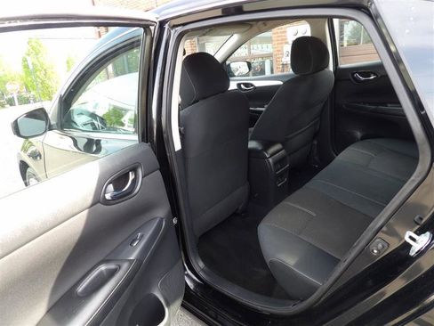 Used 2016 Nissan Sentra S image 12
