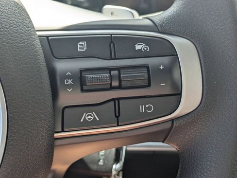 Used 2024 Kia Sportage LX image 25