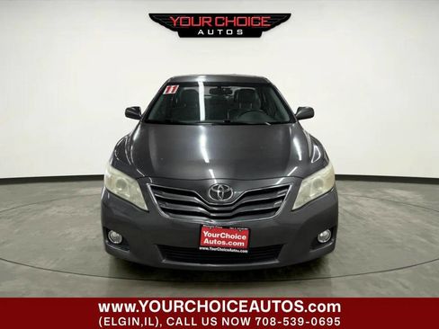 Used 2011 Toyota Camry XLE w/ SE/XLE Extra-Value Pkg FWD image 10