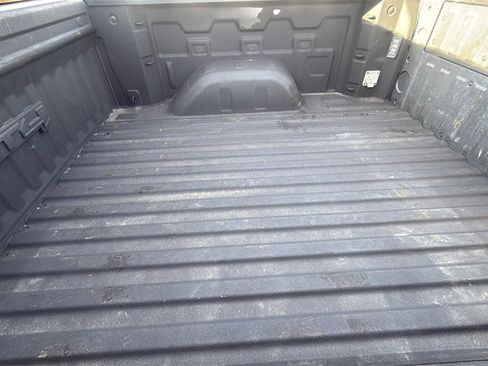 Used 2022 GMC Sierra 1500 AT4 w/ AT4 Preferred Package image 16