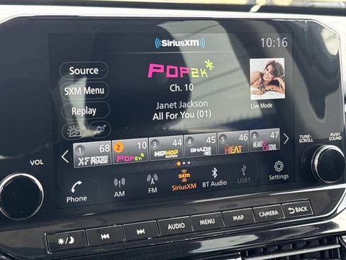 Used 2023 Nissan Pathfinder SL w/ Lighting Package (N92) FWD image 40