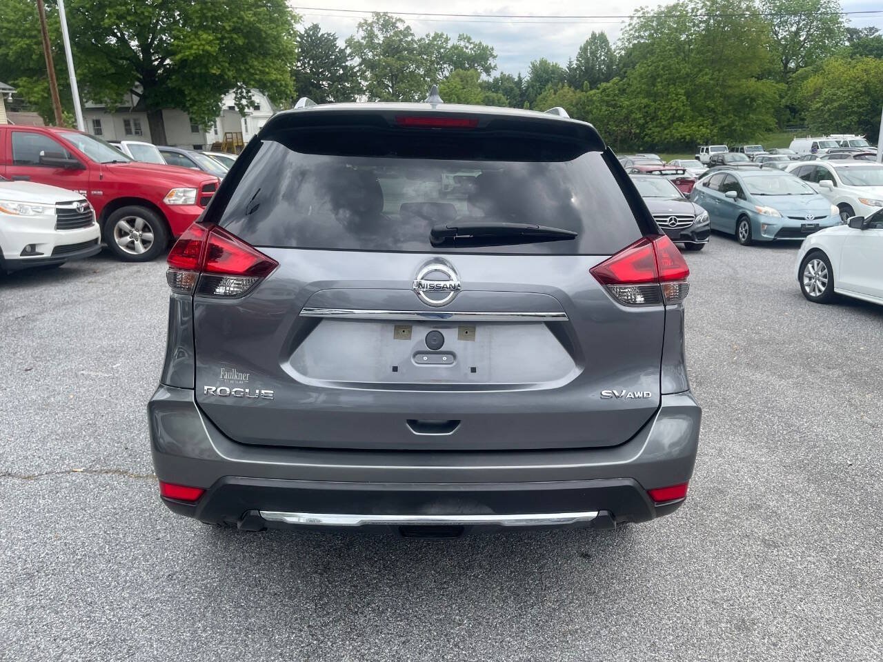 Used 2018 Nissan Rogue SV AWD/4WD image 7