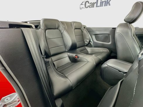 Used 2018 Ford Mustang GT Premium w/ Equipment Group 401A RWD image 32