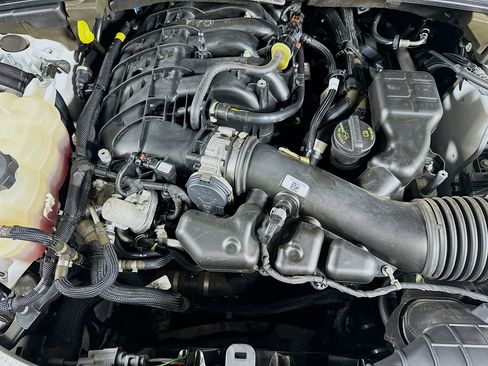Used 2022 Jeep Grand Cherokee L Limited image 34