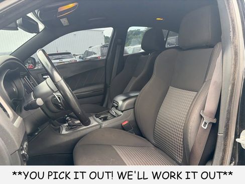 Used 2022 Dodge Charger R/T w/ Blacktop Package RWD image 10