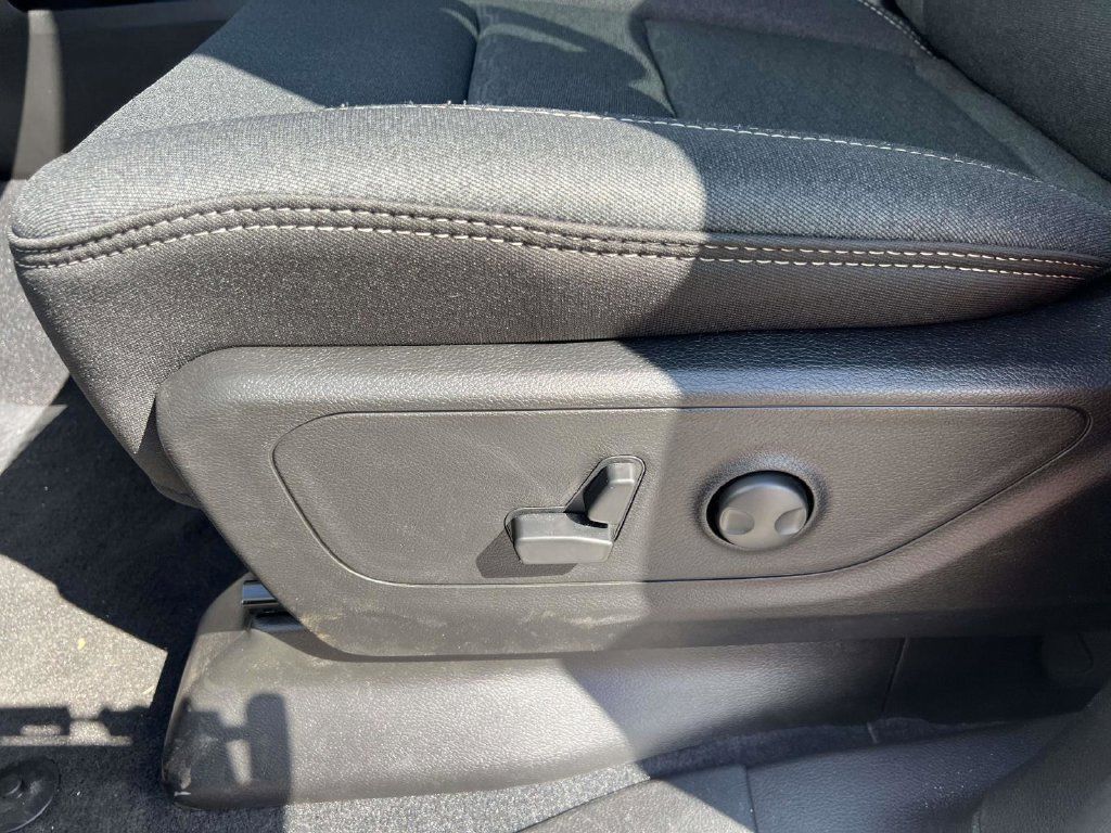 Used 2026 RAM 1500 Big Horn AWD/4WD image 18