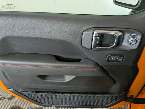 New 2025 Jeep Gladiator Rubicon w/ Convenience Group image 14