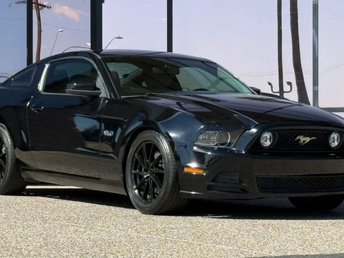 Used 2014 Ford Mustang GT w/ Equipment Group 301A RWD image 17