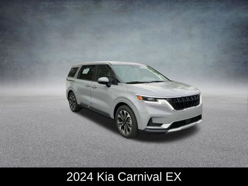 Used 2024 Kia Carnival EX FWD image 3