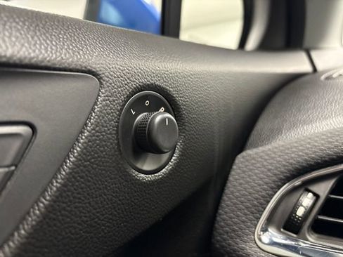 Used 2019 Chevrolet Cruze LT image 44