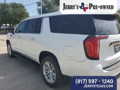 Used 2023 GMC Yukon XL SLT AWD/4WD image 7