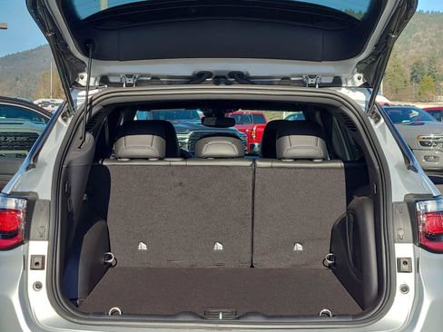 New 2026 Jeep Compass Trailhawk w/ Sun, Sound & Navigation Group image 27