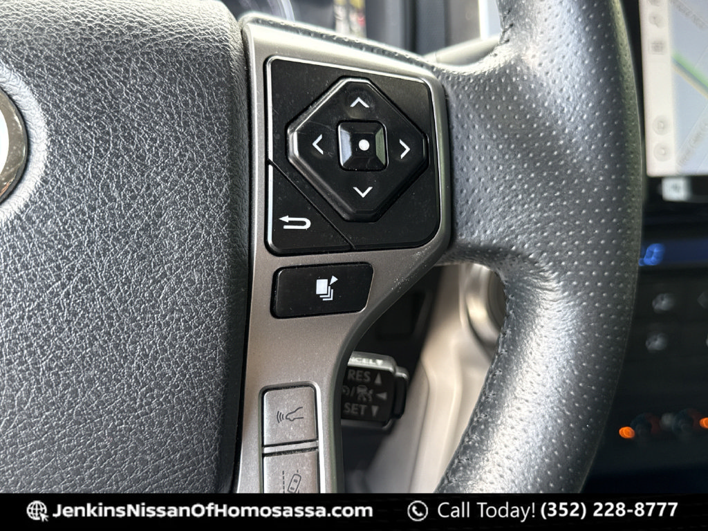 Used 2021 Toyota 4Runner Limited AWD/4WD image 42