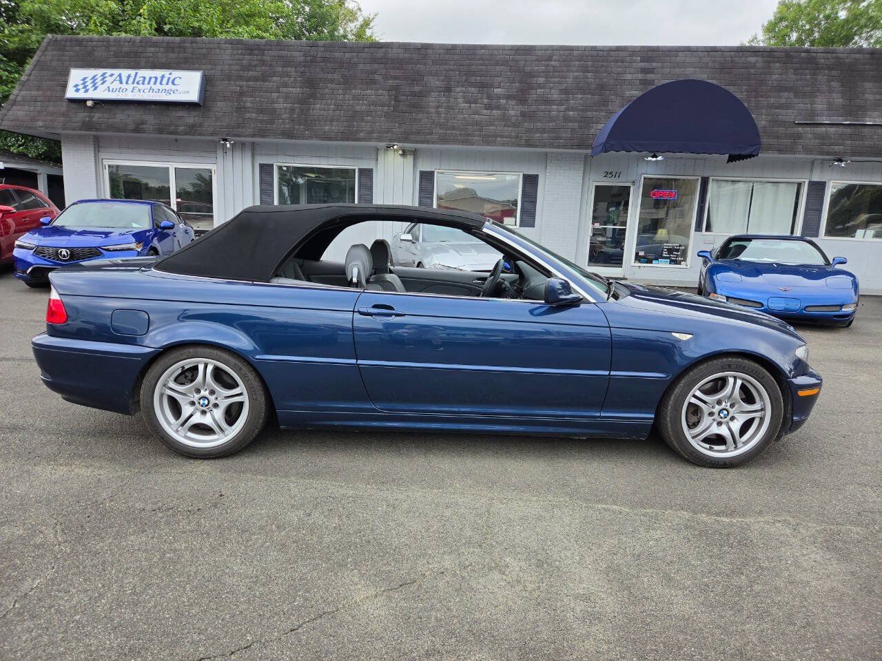 Used 2004 BMW 330Ci Convertible RWD image 10