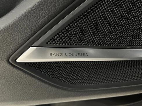 Used 2023 Audi A8 L 3.0T w/ Luxury Package image 27