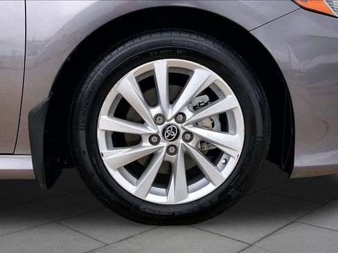 Used 2024 Toyota Camry LE FWD image 11