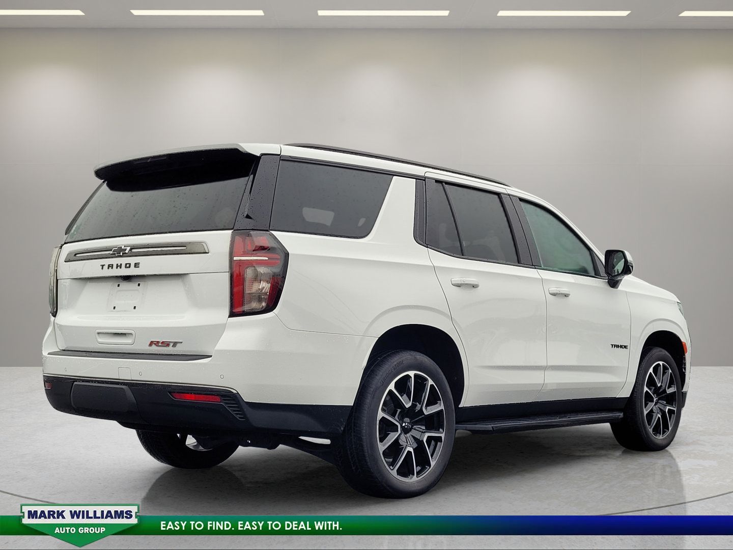 Used 2022 Chevrolet Tahoe RST w/ Luxury Package AWD/4WD image 4
