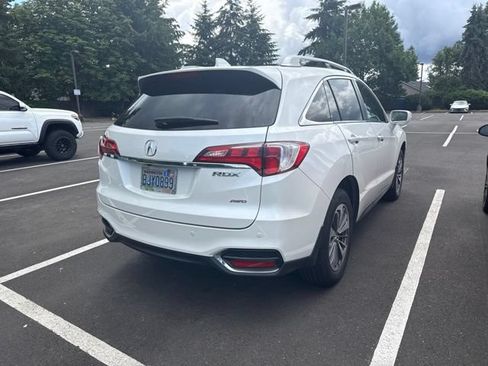 Used 2018 Acura RDX AWD w/ Advance Package image 3