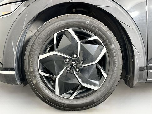 Used 2024 Hyundai Ioniq 5 SEL image 11